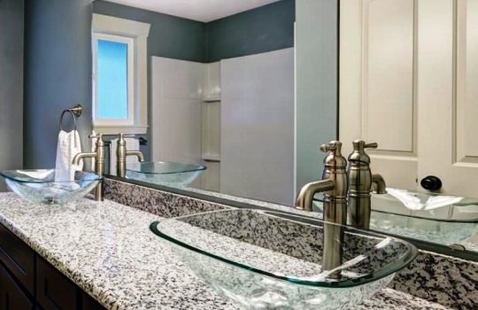 Advantages and Disadvantages of Buying Your Bathroom Remodeling Supplies Online
